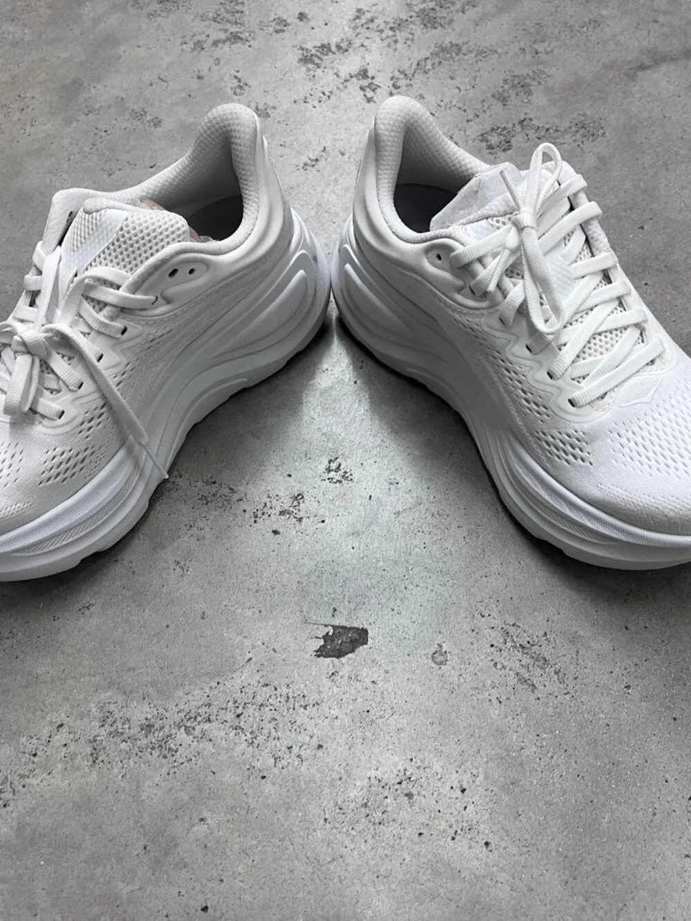 Hoka One One Bondi 9 White Running Shoe's Women's Size 6 1162012/WWH - Used